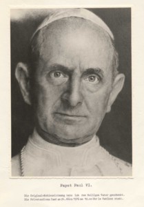 In accolade of his portrait Pope Paul VI granted a private audience to August Kunst and his daughter Marion.